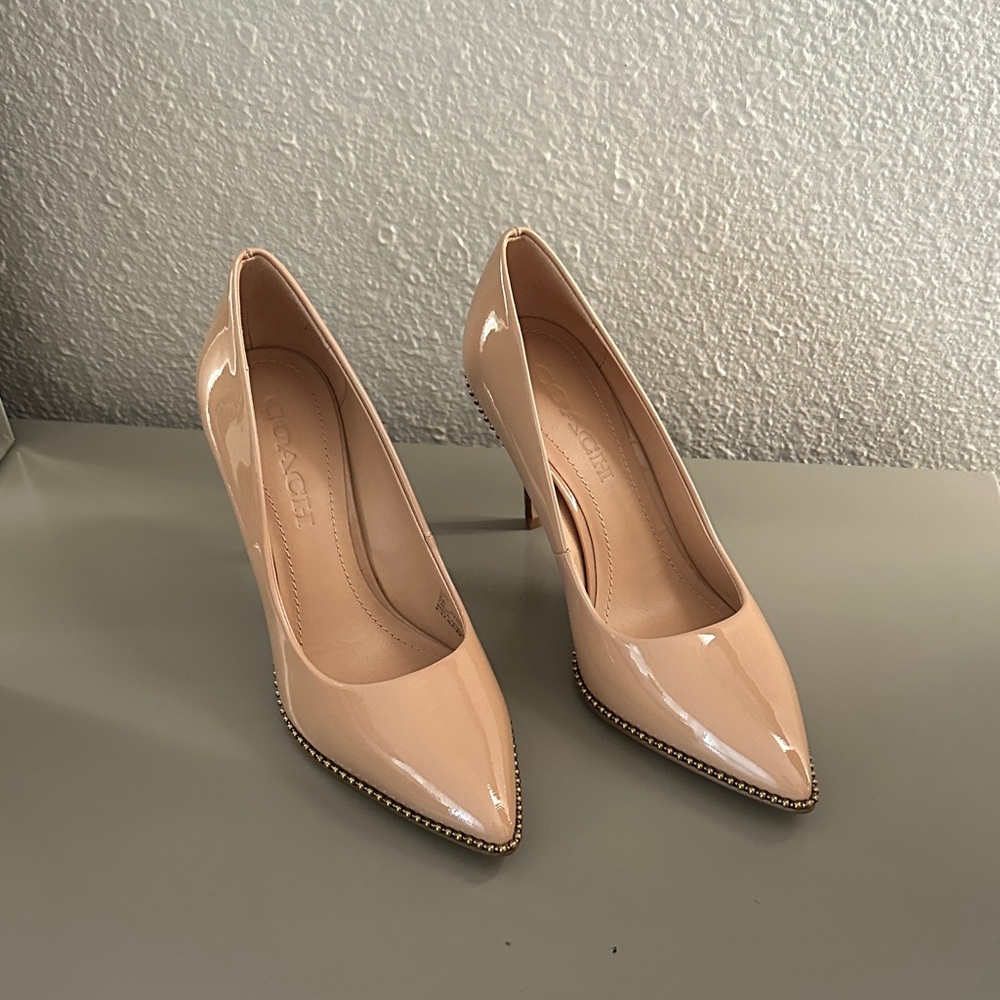 Coach Women's Beige Patent Heels
